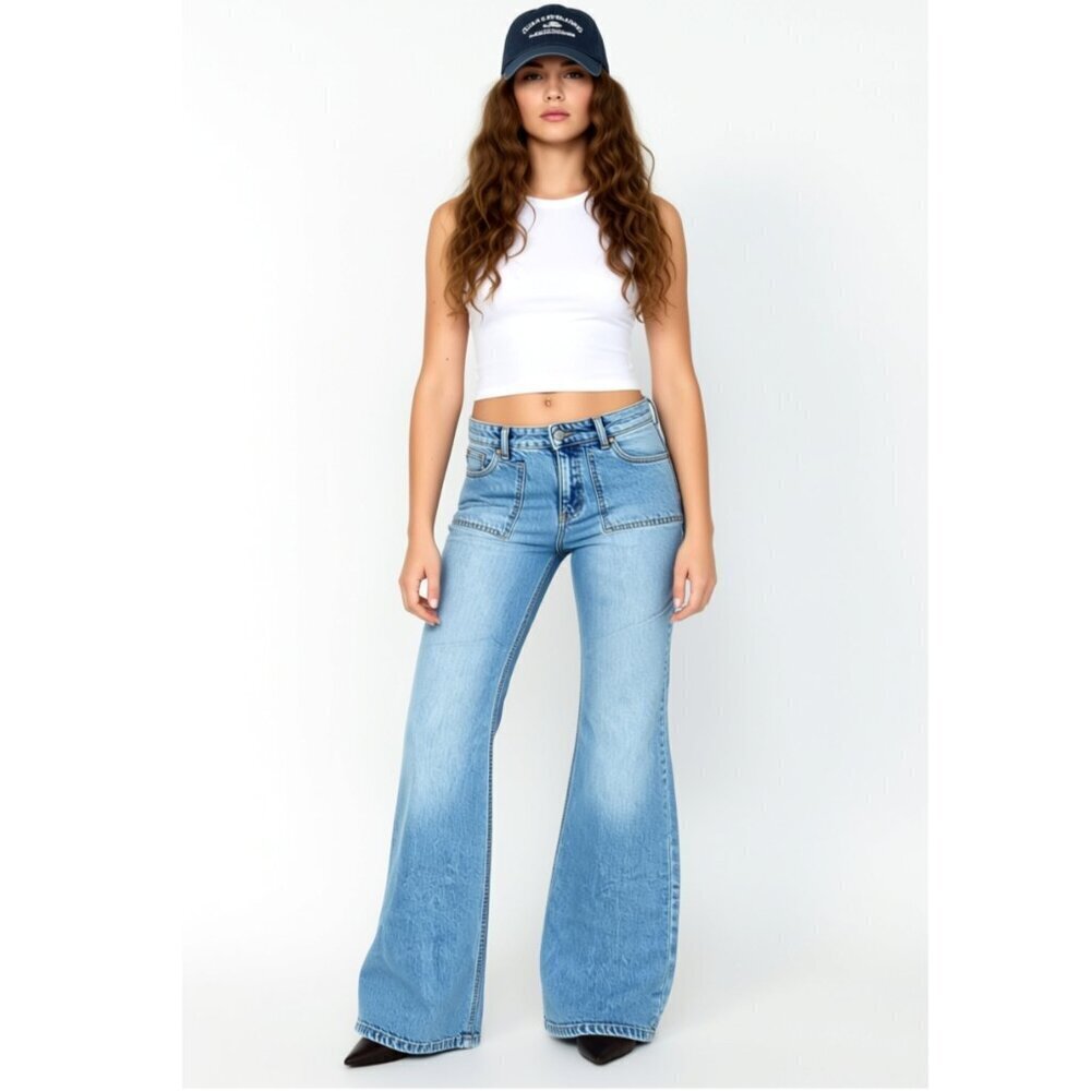 Women's JEANS - No Boundaries Size 13 - flare NWOT (WJJ020)